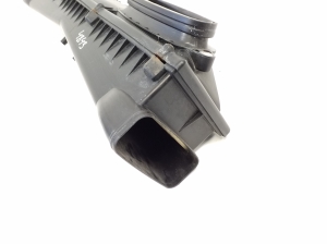 Porsche Panamera 970 (2009–2016) Luftfiltergehäuse 97011002102 - 4