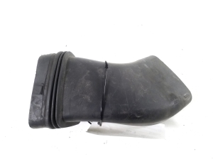 Air intake hose - 7798876