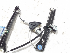 AUDI A7 (2018–2026) Front door window regulator 4K8837461 - 4