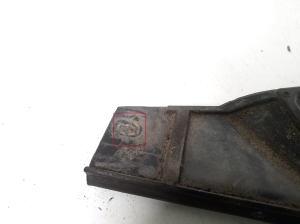 AUDI A4 B9 (2015–2026) Kapoti muu osa 8W0823124 - 2