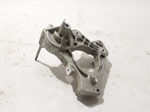 RENAULT Megane E-Tech CMF-EV (2022–2026) A/C compressor bracket 119105MZ0A - 3