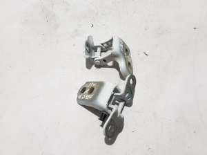 RENAULT Megane E-Tech CMF-EV (2022–2026) Esiukse ülemine hing 804005861R - 2