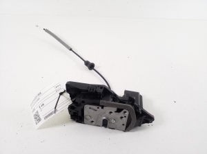 Rear side door lock - 31440999