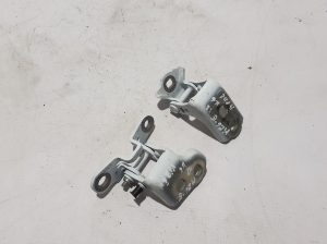 RENAULT Megane E-Tech CMF-EV (2022–2026) Rear side door upper hinge 804009126R - 2