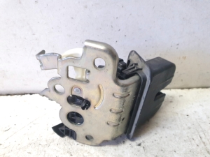 AUDI A8 D4 (2010–2017) Heckklappenschloss 4H0827505 - 3