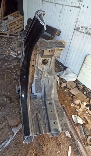 Land Rover Range Rover IV (2012–2026) Eesmine tugijalg LR101448 - 2