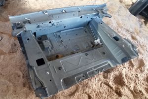 Land Rover Range Rover IV (2012–2026) Rear body panel LR100308 - 2