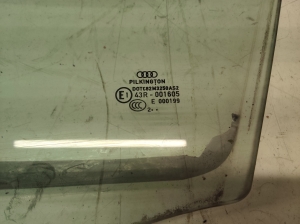 AUDI A4 B8 (2007–2016) Esiukse klaas 43R001605 - 2