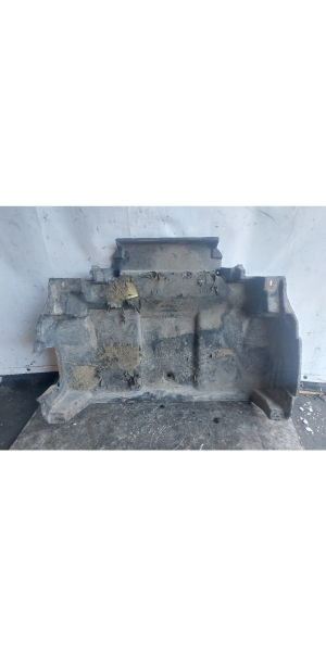 Mercedes Benz Sprinter 901-904 (1995–2000) Unterbodenschutz A9015240625 - 3