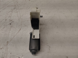 AUDI A4 B8 (2007–2016) Front door window regulator motor 8K0959801 - 4