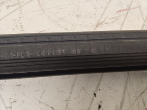 AUDI A4 B8 (2007–2016) Esiukse klaasi sisemine liist 8K0837480 - 3