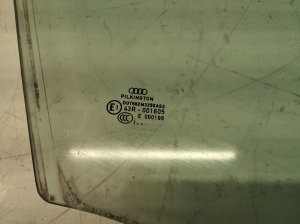 AUDI A4 B8 (2007–2016) Esiukse klaas 43R001605 - 2
