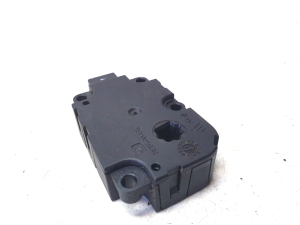 AUDI A8 D4 (2010–2017) Stellmotor Heizungsklappe CZ1139300856 - 3