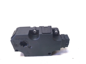 AUDI A8 D4 (2010–2017) Stellmotor Heizungsklappe CZ1139300856 - 4