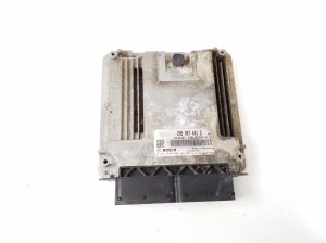 Calculateur moteur - 298907401D
