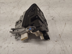AUDI A4 B8 (2007–2016) Rear side door lock 8K0839016C - 3