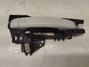 Rear side door exterior handle - 8T02837886