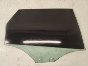 Rear side door glass - 43R00082