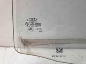 AUDI A8 D4 (2010–2017) Rear side door glass 4H0845025G - 2