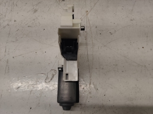 AUDI A5 (2007–2016) Front door window regulator motor 8T0959801 - 3