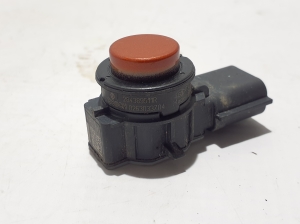 Dacia Duster (2017–2024) Front parking sensor 284389511R - 2