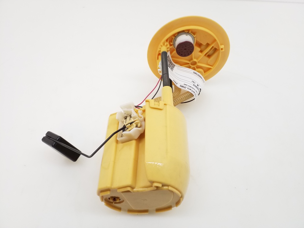 Used TOYOTA Yaris Fuel level gauge in the tank 770100D020