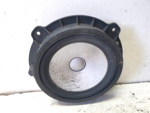 Hyundai ix35 (2009–2015) Rear side door speaker 963302S000 - 4