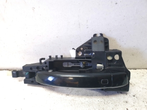 Front door exterior handle - 4H0837886