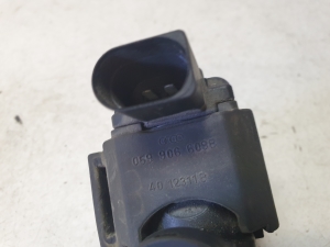 AUDI A8 D4 (2010–2017) Magnetventil 059906629D - 5
