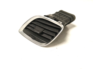 Opel Mokka (2012–2020) Dashboard air vent grilles 95437807 - 4