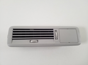 Salongi ventilatsioonirestid - A4478300705