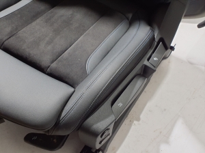 BMW i4 G26 (2022–2026) Salons un tā detaļas - 2