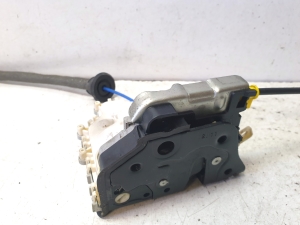 AUDI A8 D4 (2010–2017) Rear side door lock 8K0839016C - 2