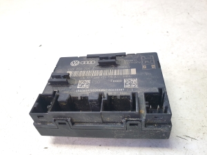 AUDI A8 D4 (2010–2017) Rear side door control unit 4H0959795A - 2