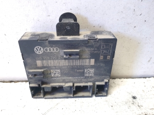 Rear side door control unit - 4H0959795A