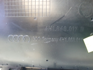 AUDI A8 D4 (2010–2017) Esiukse polster 4H1868017 - 2