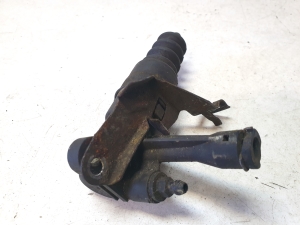 AUDI A6 C5 (1997–2005) Kupplungsgeberzylinder 8E0721257A - 3