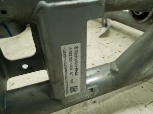 Mercedes Benz EQC N293 (2019–2026) Engine bracket A2936201000 - 5
