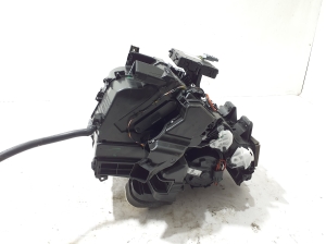 Dacia Duster (2017–2024) Heater and its parts 272704076R - 5