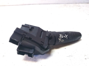 NISSAN X-Trail T30 (2001–2007) Suunatulede lüliti 255408H700 - 3
