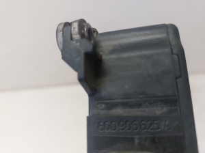 Volkswagen Polo IV (2001–2009) Sonstiges Unterdruckteil 6Q0906625A - 2