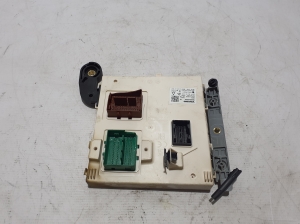 VOLVO XC60 (2017–2026) Module de confort 32400409 - 4