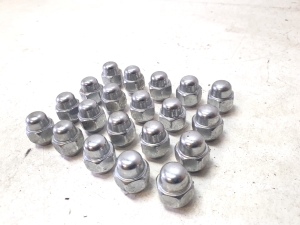 Hyundai Tucson (2015–2026) Wheel nuts, bolts - 2