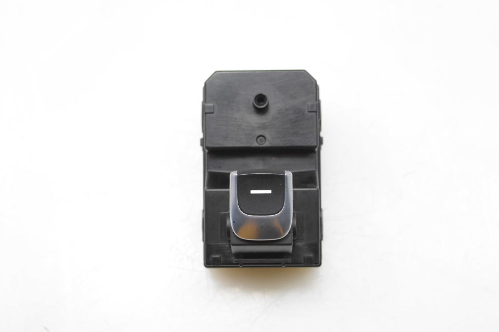 Kia Sportage (2016–2021) Front door glass switch 93580D9100