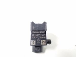 Mercedes Benz EQC N293 (2019–2026) Airbag sensor A2139051300 - 3