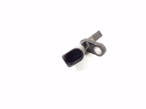 Porsche Panamera 970 (2009–2016) Rear ABS sensor 97060640701 - 3