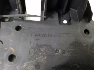 Mercedes Benz EQC N293 (2019–2026) Sonstiger Halter A2935455100 - 2