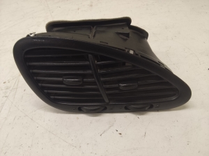 Dashboard air vent grilles - 7M1819728