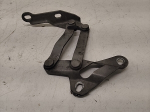 Hood hinge - 7M0823302