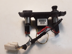 Kia Sorento (2009–2014) AUX-Anschluss 130516630 - 3